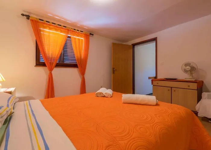In 39299 דירה *