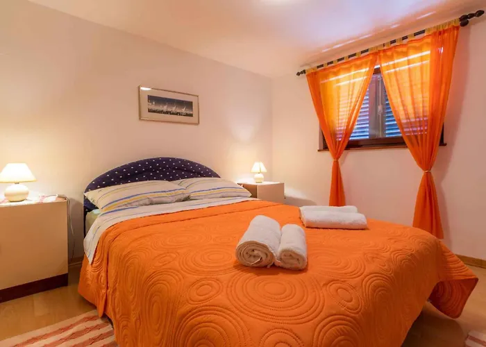 Appartement In 39299 Jadranovo